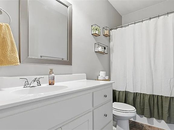 4th image of 59 Round Rock Cir