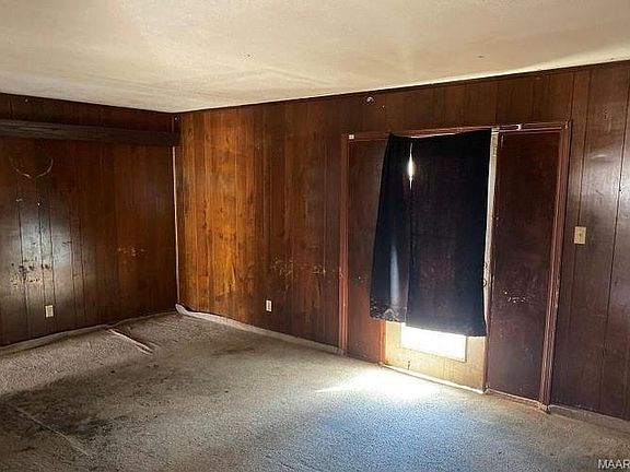 5th image of 1715 Coral Ln