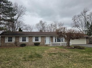 25825 Sierra Dr, Novi, MI 48374