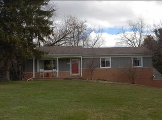 2918 Sun Terrace Dr, Hartland, MI