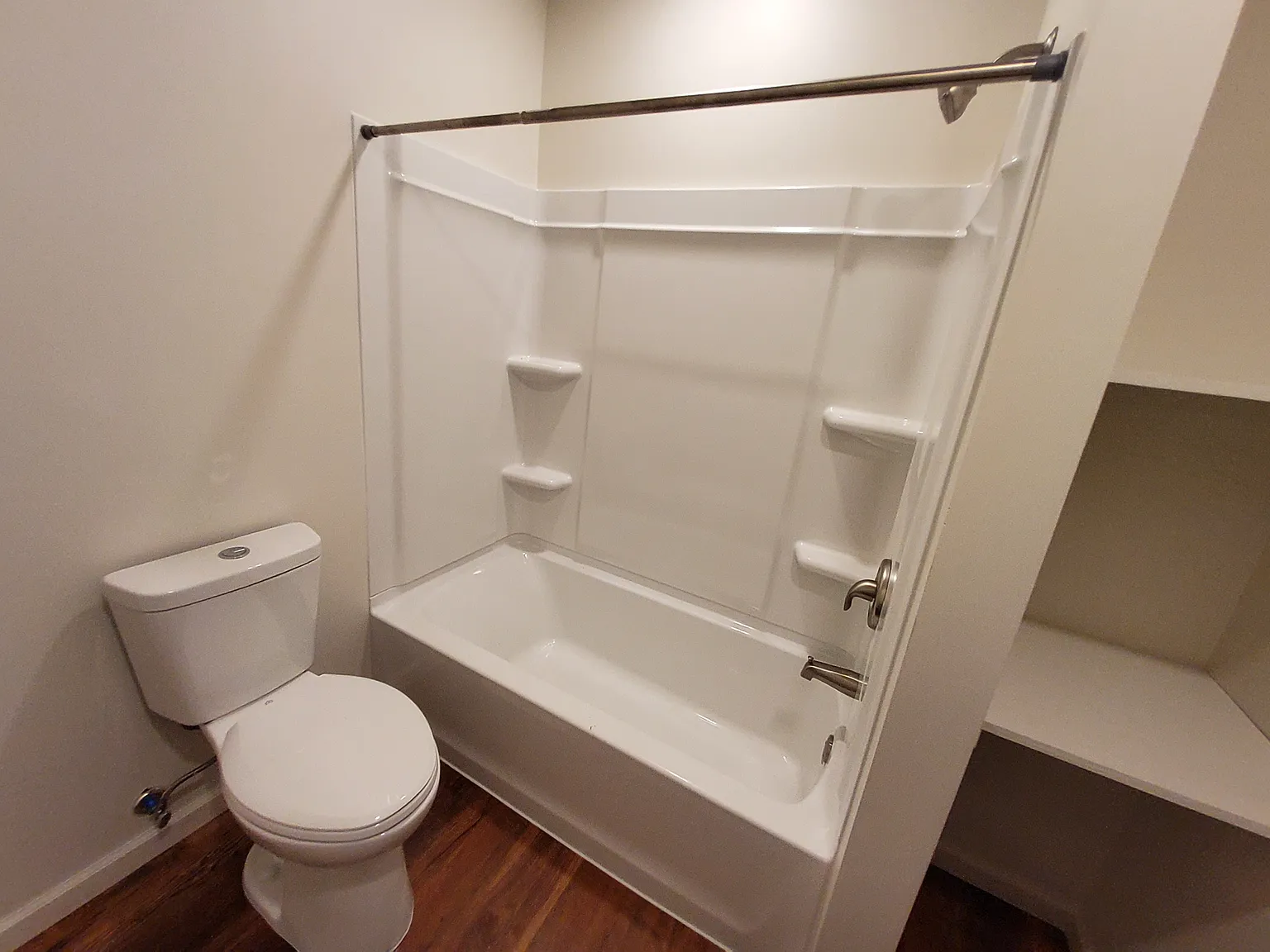 2 bed, 1160 sqft, $1,200 — Photo 3