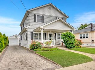113 E Denver Ave, Wildwood Crest, NJ 08260
