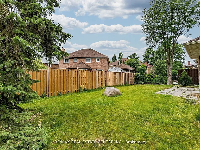 1134 Deer Run — Photo 1