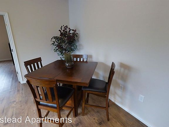 3rd image of 704 Dale Ln #4204824
