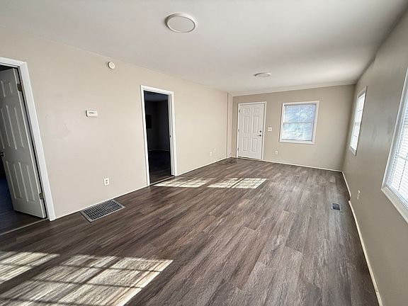 4th image of 414 N State St APT 1