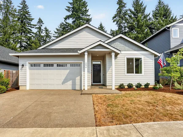 1094 NE Regan Hill Loop, Estacada, OR 97023