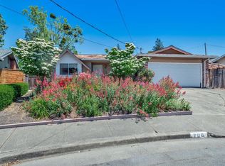 708 Brasher Ct, Santa Rosa, CA 95405