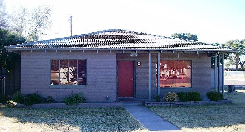 2nd image of 2045 W Medlock Dr