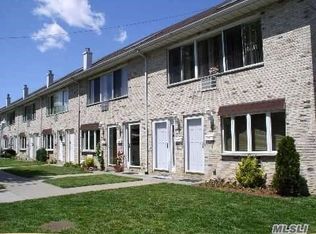 16071 Willets Point Blvd, Flushing, NY 11357
