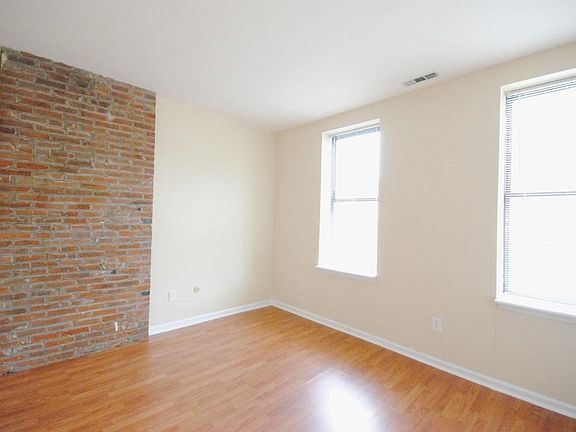 2nd image of 1048 Russell Blvd #A