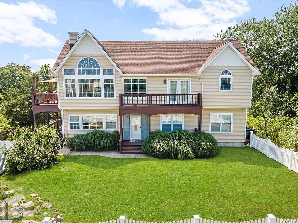 26 Manhasset Drive, Mastic Beach, NY 11951 MLS 3493573 Zillow
