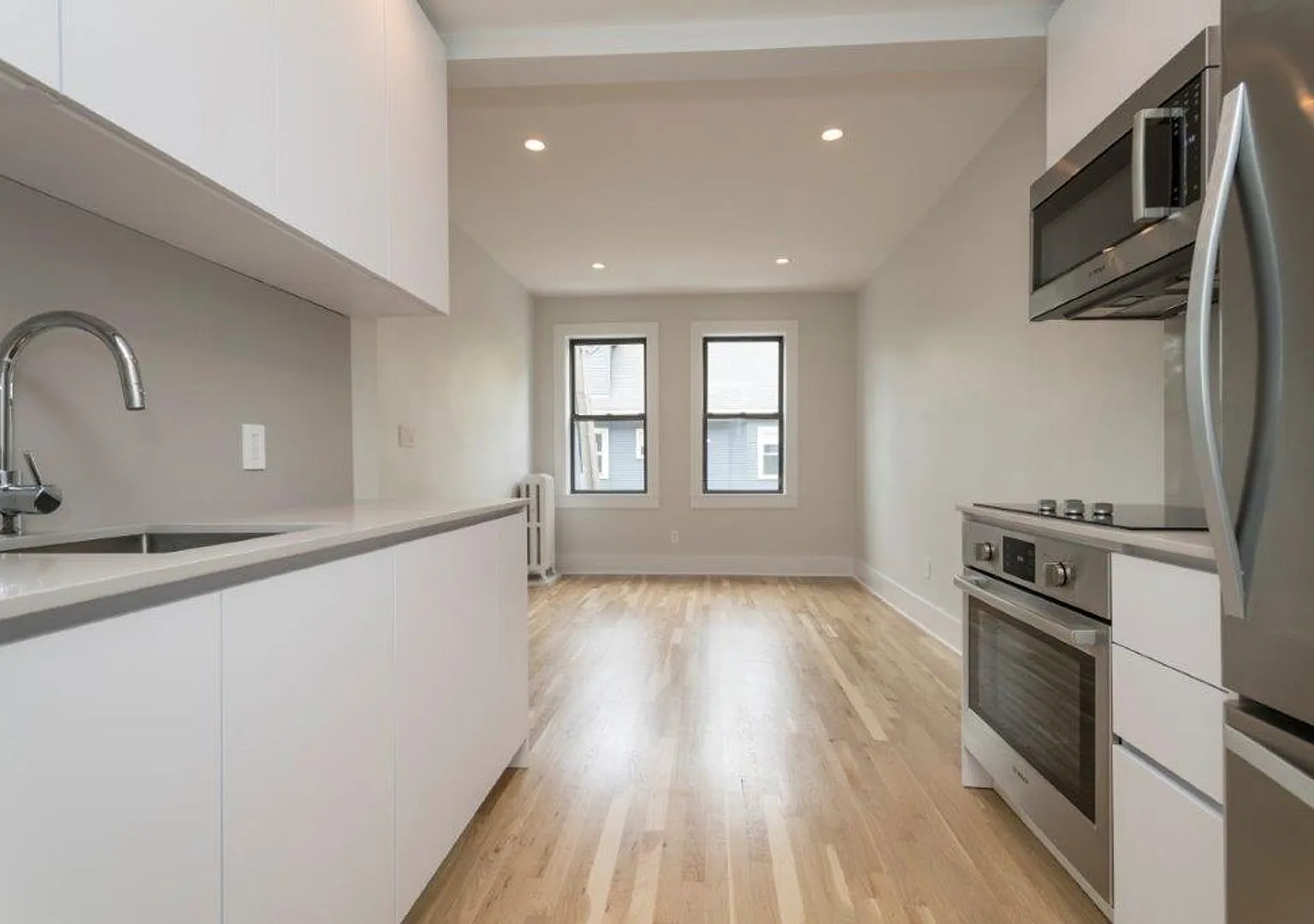 August Move In - 3 Bed 1 Bath — Photo 1
