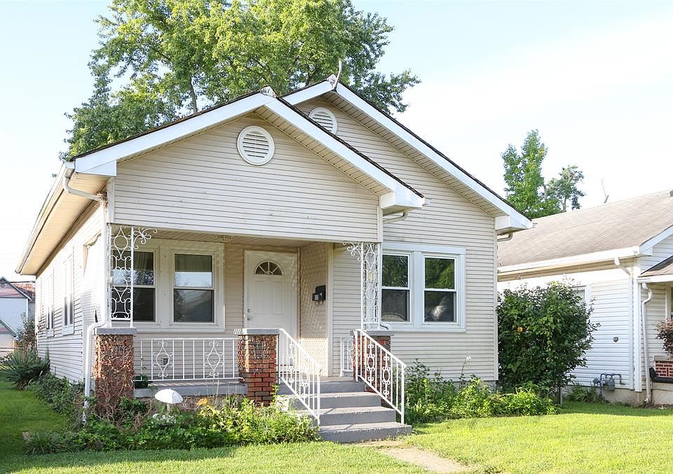 1st image of 830 Cottage Ave