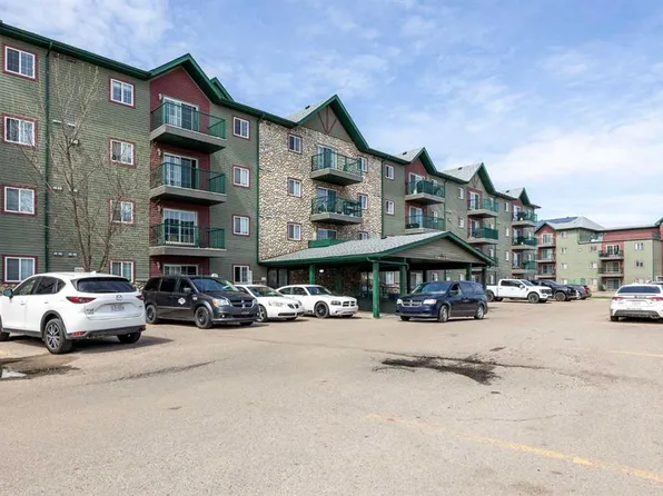 200 NE Lougheed Dr #2112, Wood Buffalo, AB T9K 2W3