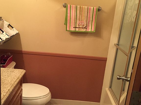 3rd image of 1406 Lancaster St #6