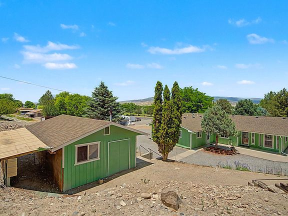 4th image of 1240 Crawford Ave
