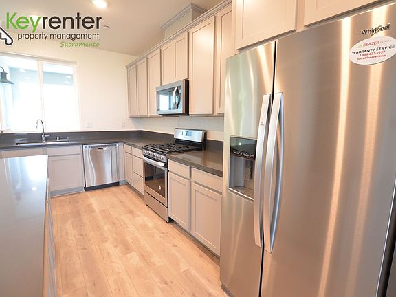 5th image of 3866 E Commerce Way