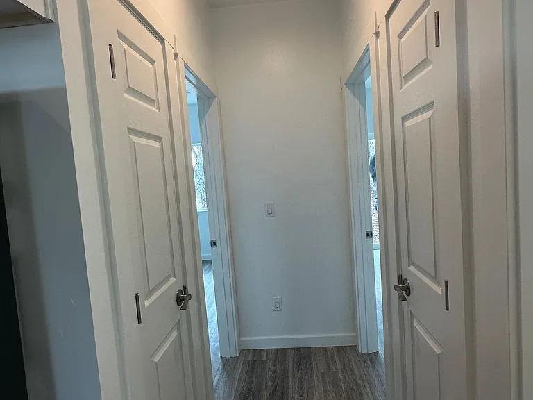 1115 E Carpenter St — Photo 7
