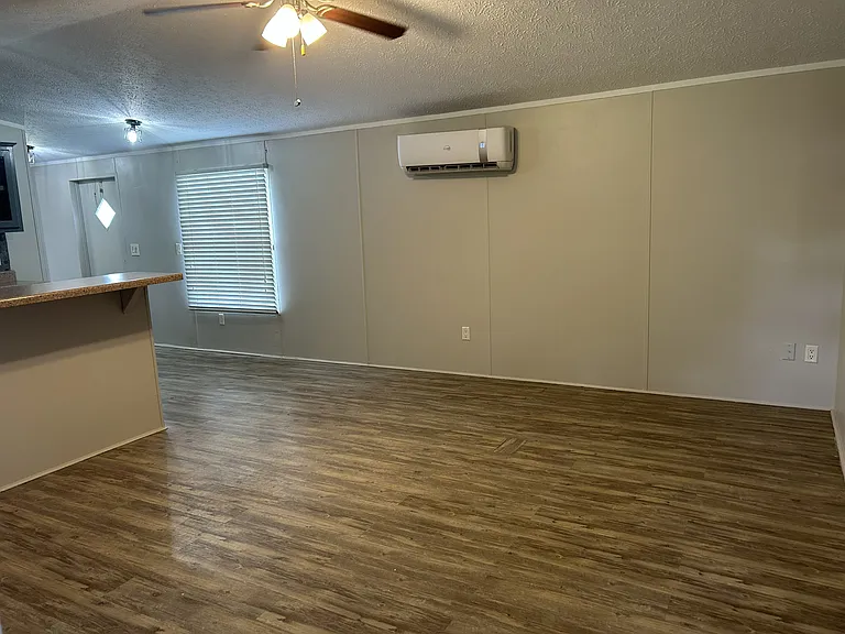 2926 Caprice Dr — Photo 8