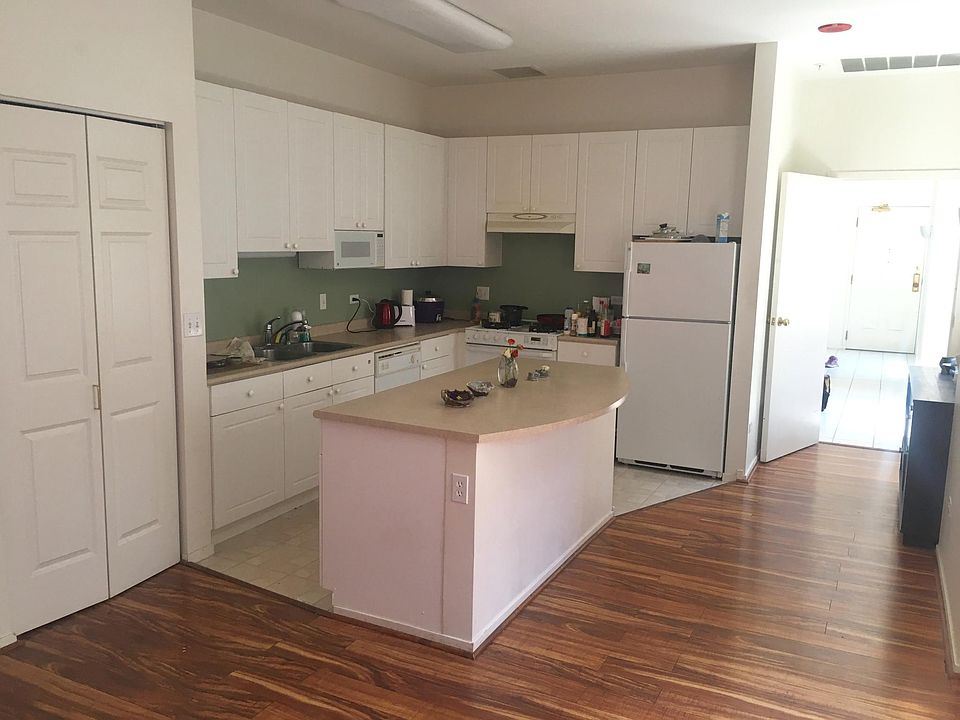 1st image of 330 S Michigan Ave APT 1613