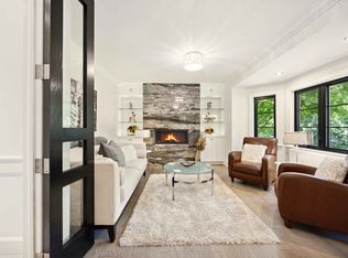 27 Glen Elm Ave #2, Toronto, ON M4T 1T9