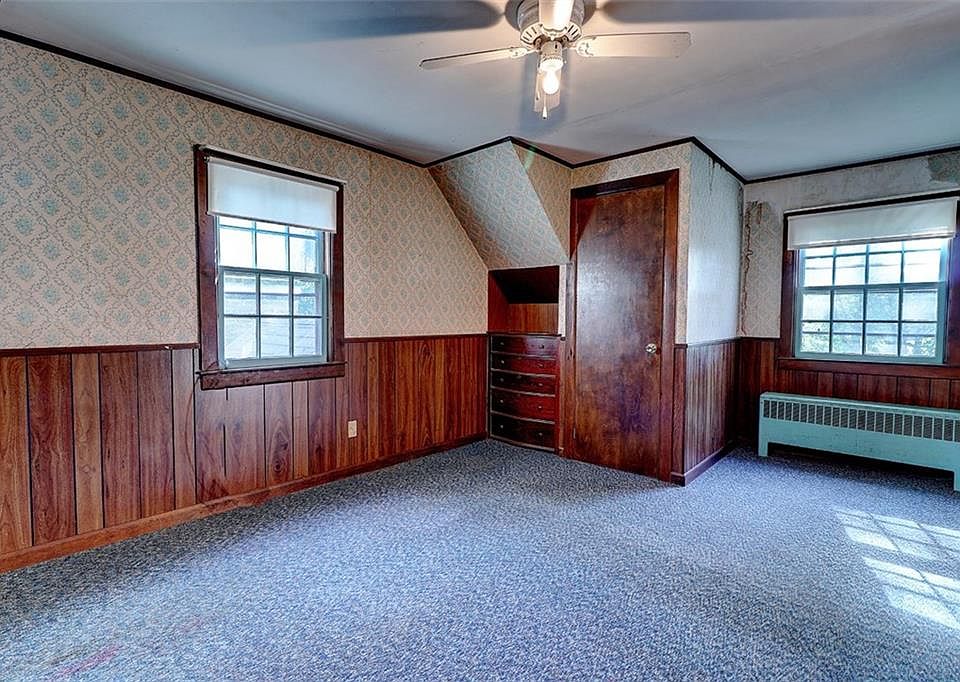 138 Bend St, Warwick, RI 02889 Zillow