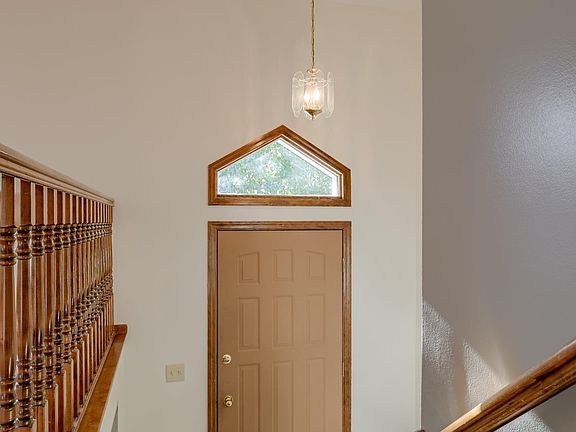4th image of 202 Carolina Dr