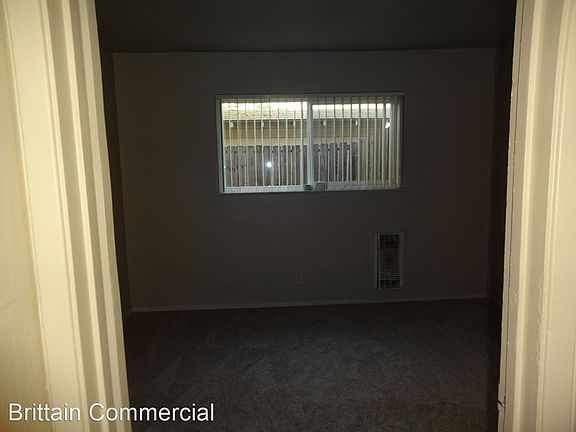 4th image of 2941 Marconi Ave #5