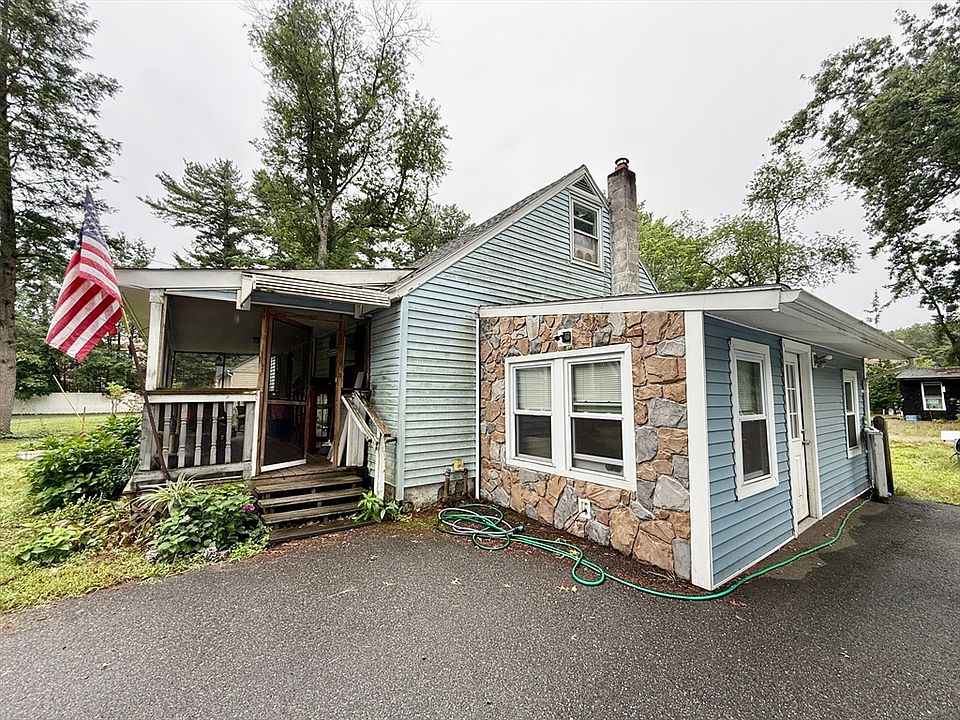 1st image of 28 Skipper Ln