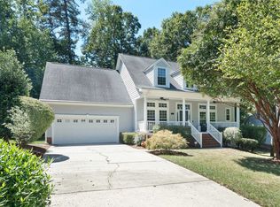 104 Citrus Pl, Cary, NC 27519