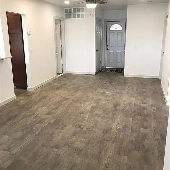 381 E Shore Dr — Photo 15