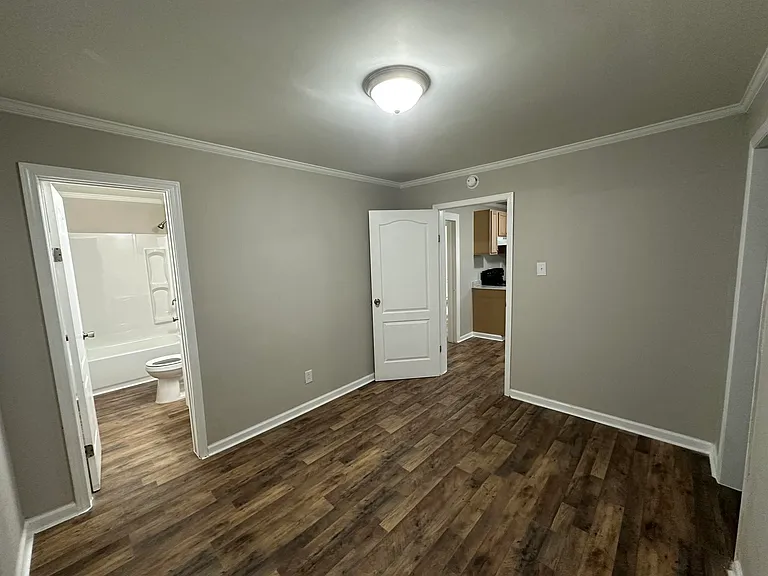 420 Airline Ave — Photo 11