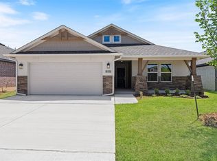 616 Argos Rd, Yukon, OK 73099