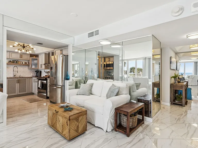 1601 Ocean Dr S #110 — Photo 6