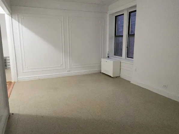 735 Walton Avenue image 5 of 10