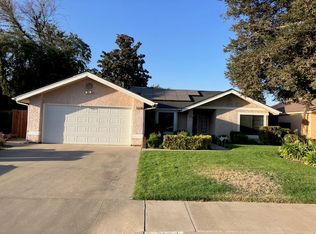 2444 Sarah Cir, Selma, CA 93662