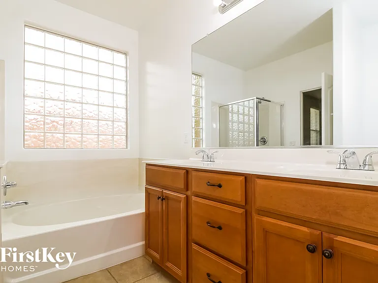 15293 W Morning Glory St — Photo 10