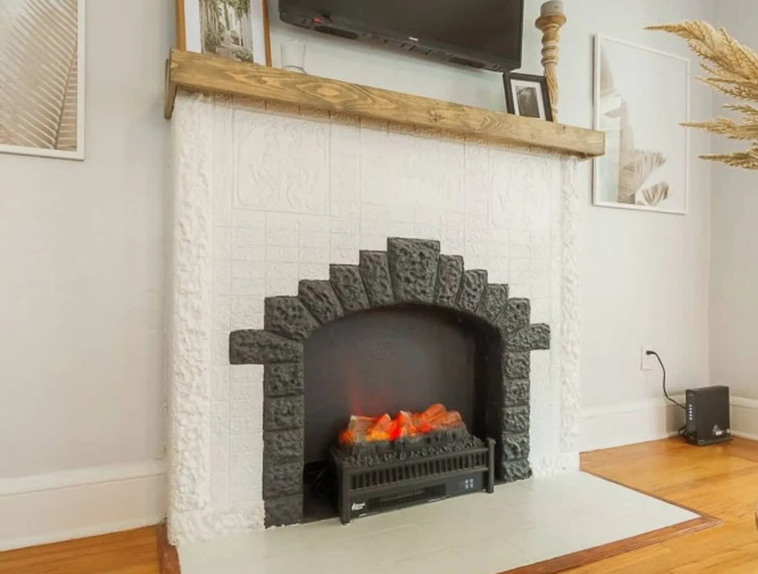 1 bed, 1.0 bath, 893 sqft, $1,631 — Photo 3