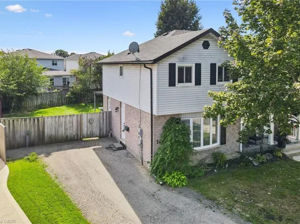149 Ironstone Dr, Cambridge, ON N1P 1A4