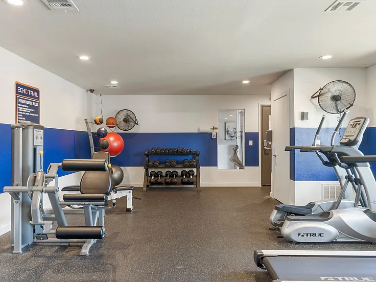 Echo Trail Apartments - Lease Today & Save $300 OFF Move-In Costs! — Photo 18