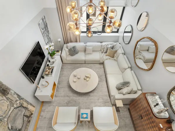 421 Hudson Street image 1 of 20