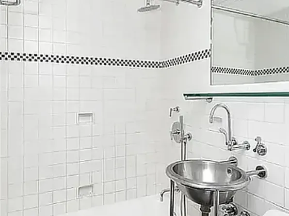 237 Madison Avenue image 5 of 9