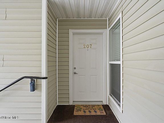 3rd image of 304 N Greensferry Rd #A207