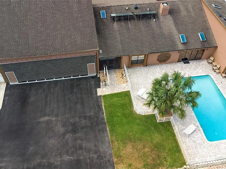 8445 Cessna Dr — Photo 82