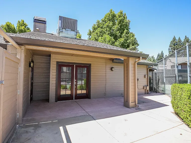 3715 Tallyho Dr #119 — Photo 21