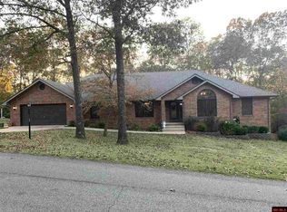901 Pebblecreek Dr, Mountain Home, AR 72653