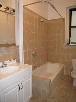 Rented by Platinum Brokerage Group, LLC | media 10