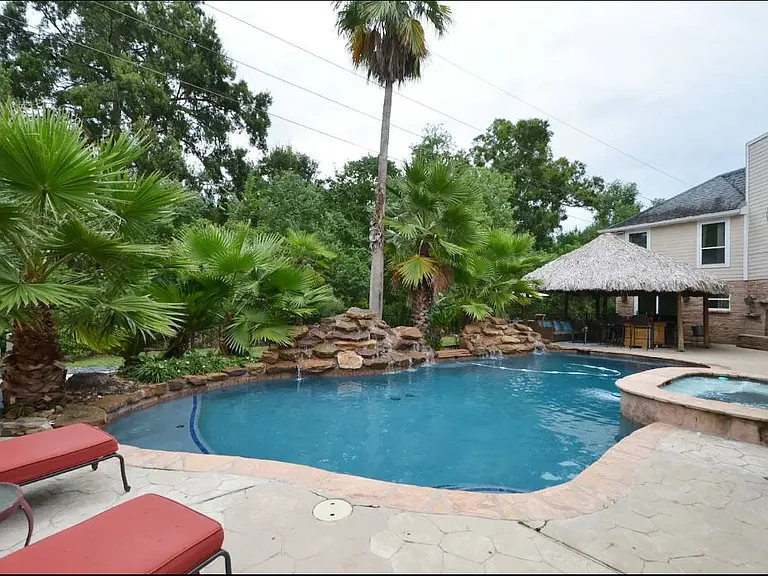16610 Gull Ct — Photo 5