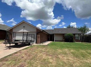 3917 SW Wolf St, Lawton, OK 73505