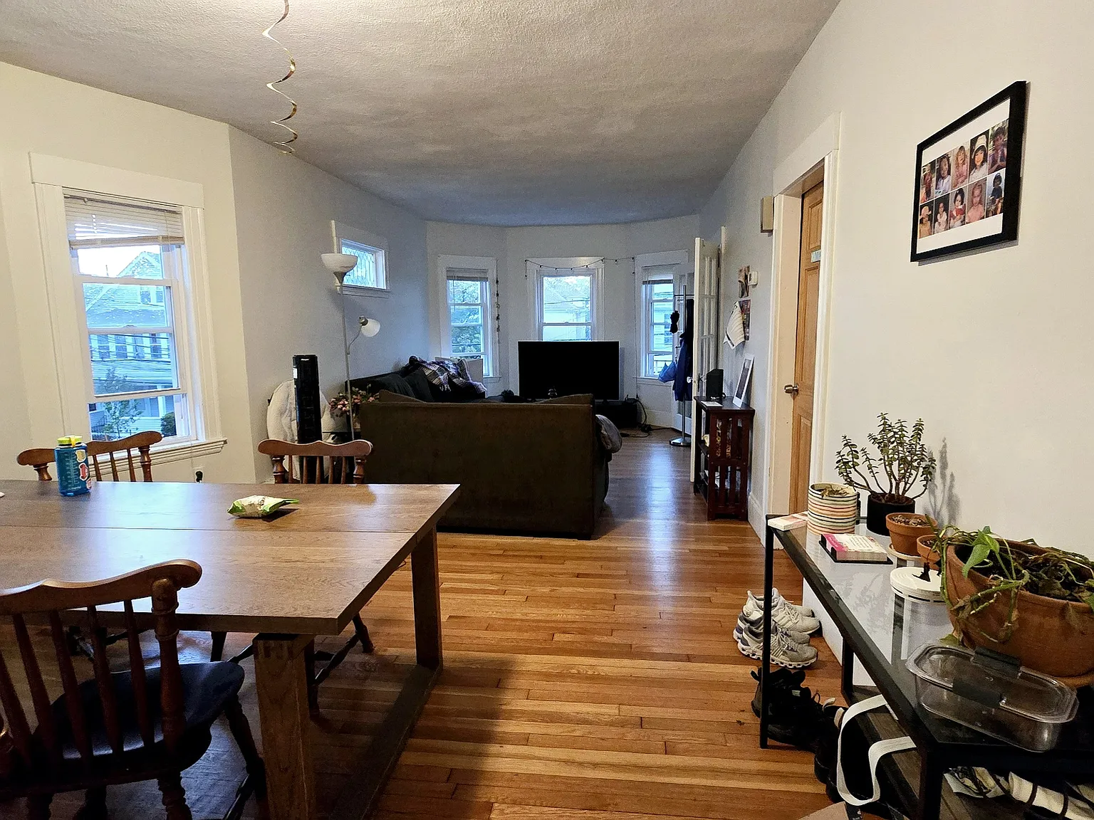 5 bed, 1.5 bath, $6,750 — Photo 3